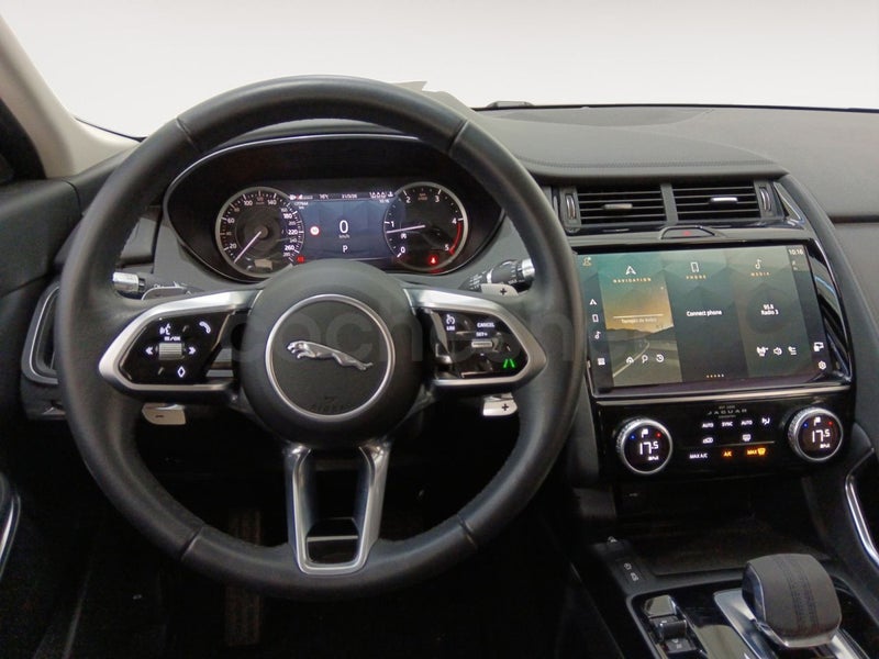 Jaguar E-pace 2021 — photo 7