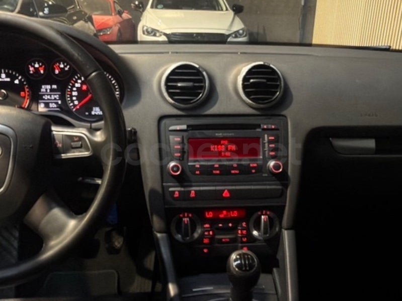 Audi A3 2011 — photo 8