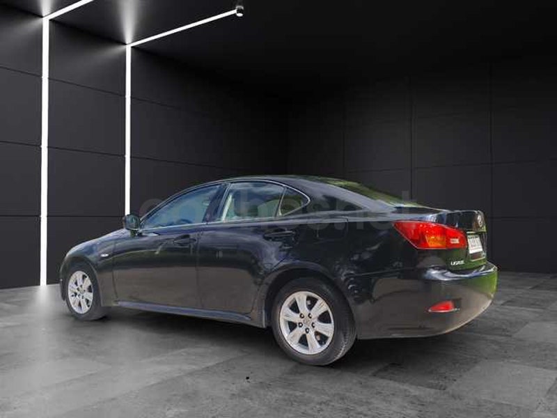 Lexus Is220d 2006 — photo 4