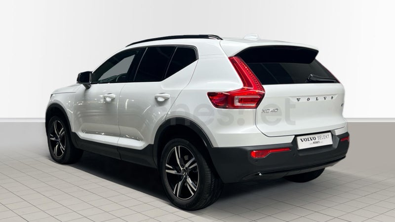 Volvo Xc40 2025 — photo 4