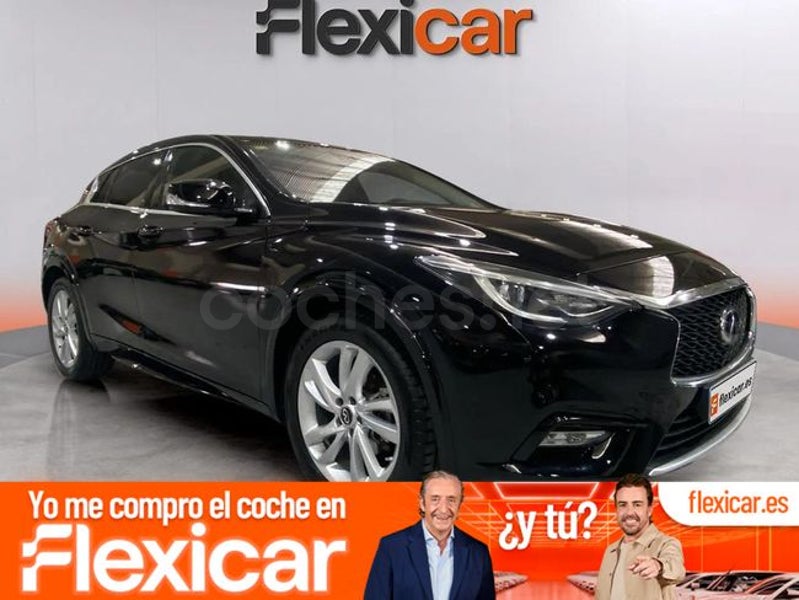Infiniti Q30 2016