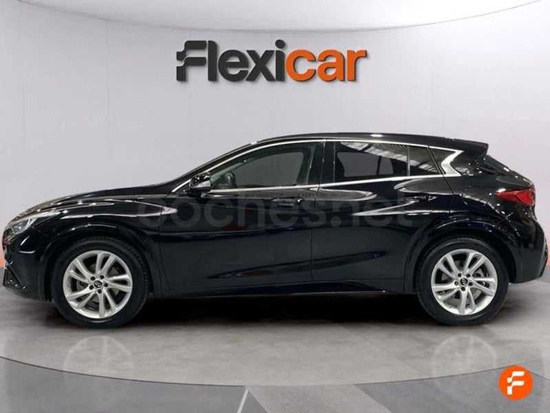 Infiniti Q30 2016 — photo 5