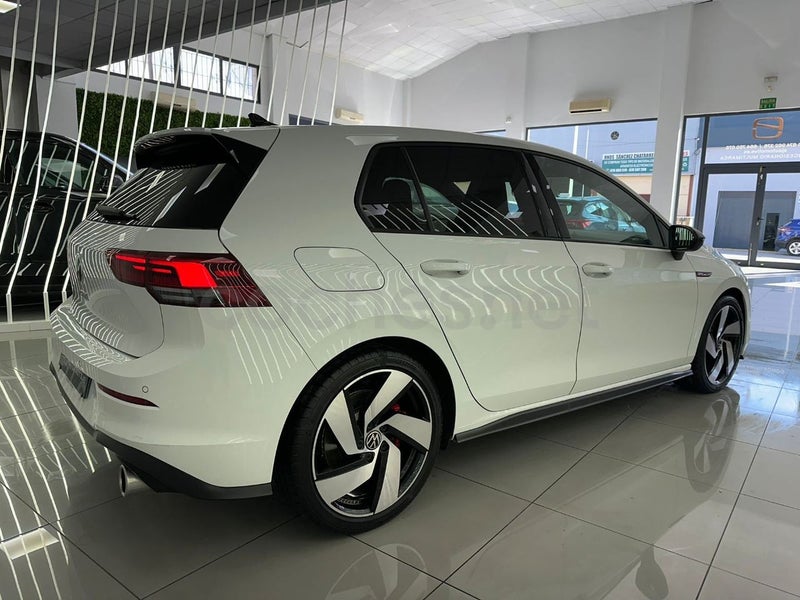 Volkswagen Golf 2022 — photo 4