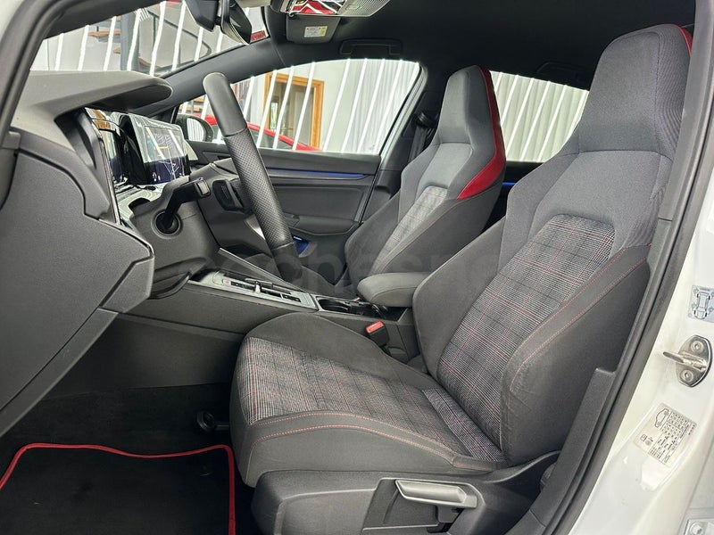 Volkswagen Golf 2022 — photo 6