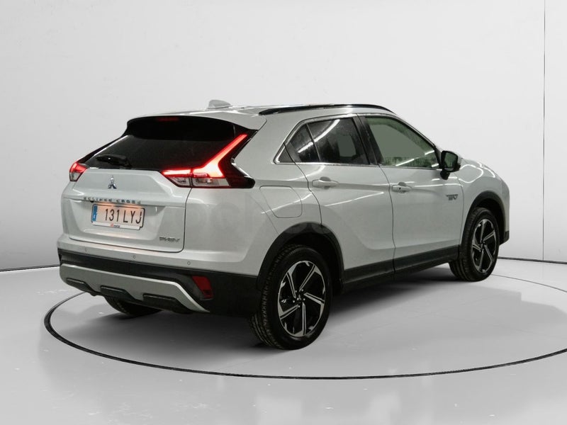 Mitsubishi Eclipse Cross 2022 — photo 3