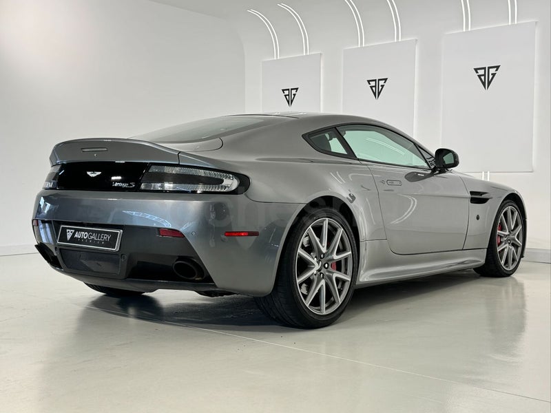 Aston Martin Vantage V8 2013 — photo 4