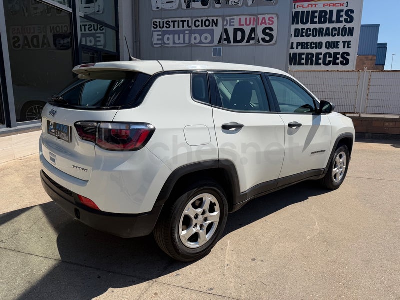 Jeep Compass 2021 — photo 8