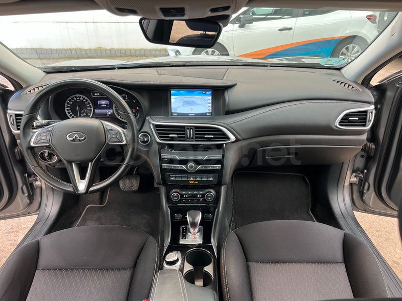 Infiniti Q30 2019 — photo 2