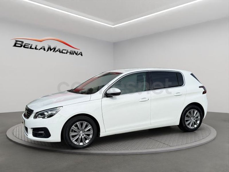 Peugeot 308 2021