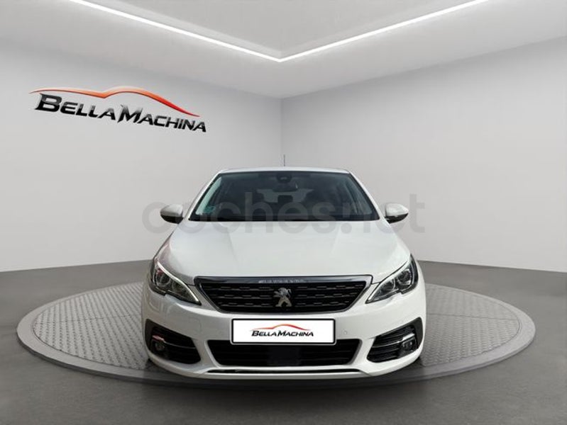 Peugeot 308 2021 — photo 3