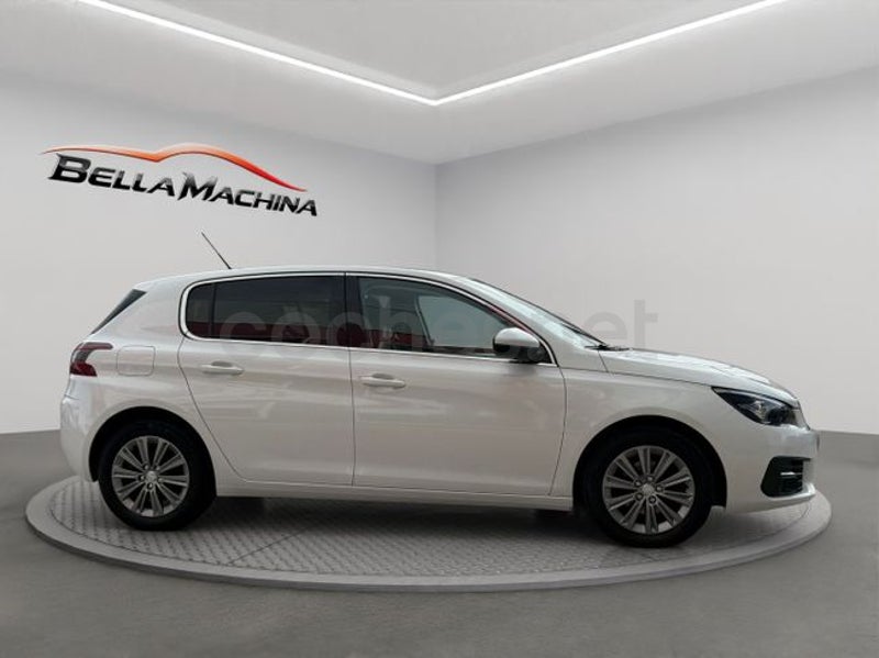 Peugeot 308 2021 — photo 5