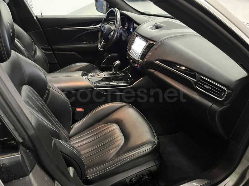 Maserati Levante 2016 — photo 8