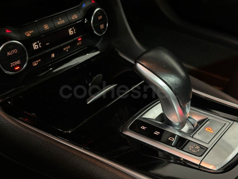 Infiniti Qx30 2019 — photo 8