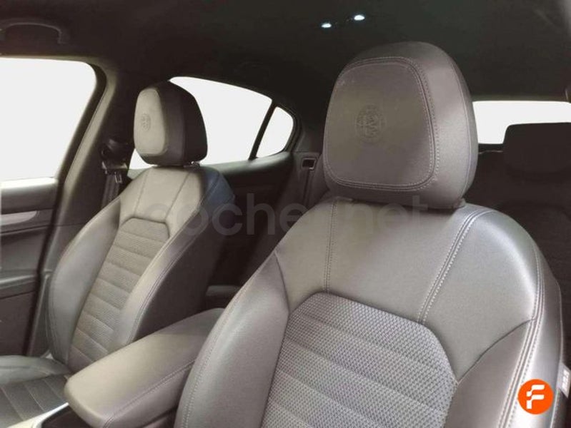 Alfa Romeo Stelvio 2022 — photo 4