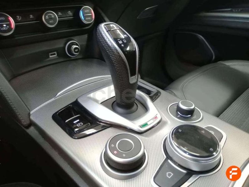 Alfa Romeo Stelvio 2022 — photo 5