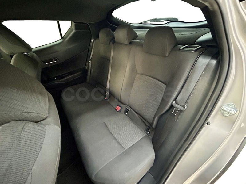 Toyota C-hr 2020 — photo 8