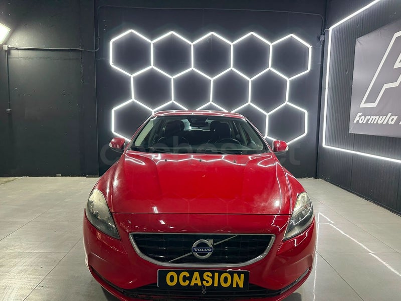Volvo V40 2016 — photo 2