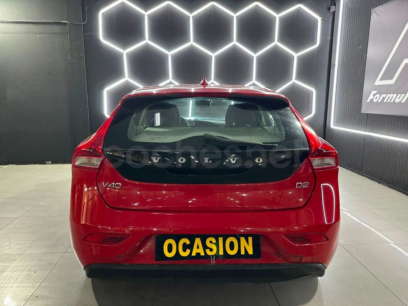 Volvo V40 2016 — photo 8