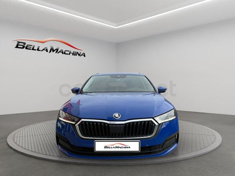 Skoda Octavia 2021 — photo 2