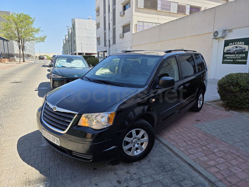 Chrysler Grand Voyager 2010 — photo 3