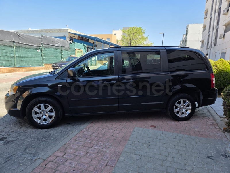 Chrysler Grand Voyager 2010 — photo 6