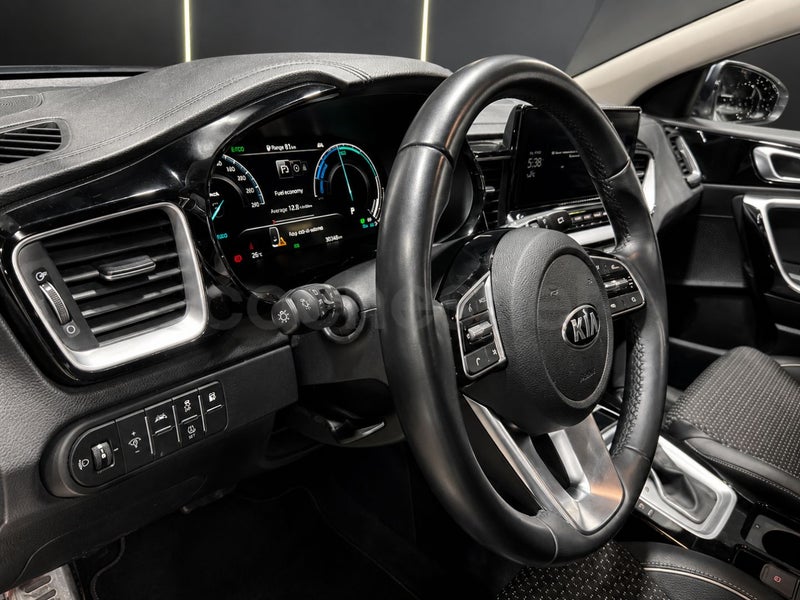 Kia Xceed 2021 — photo 6