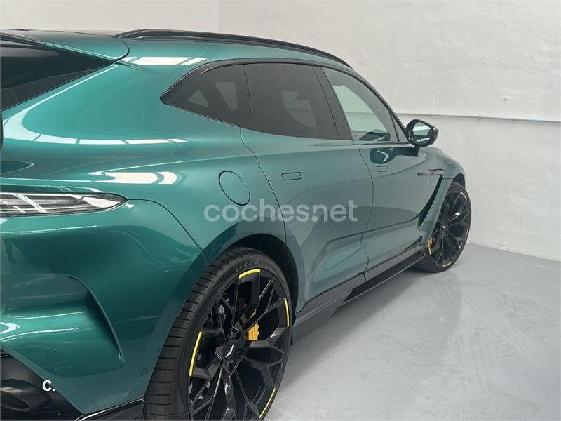 Aston Martin Dbx 2023 — photo 4