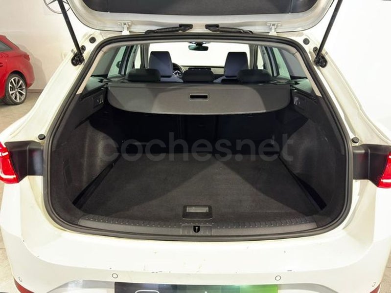 Seat León 2023 — photo 8