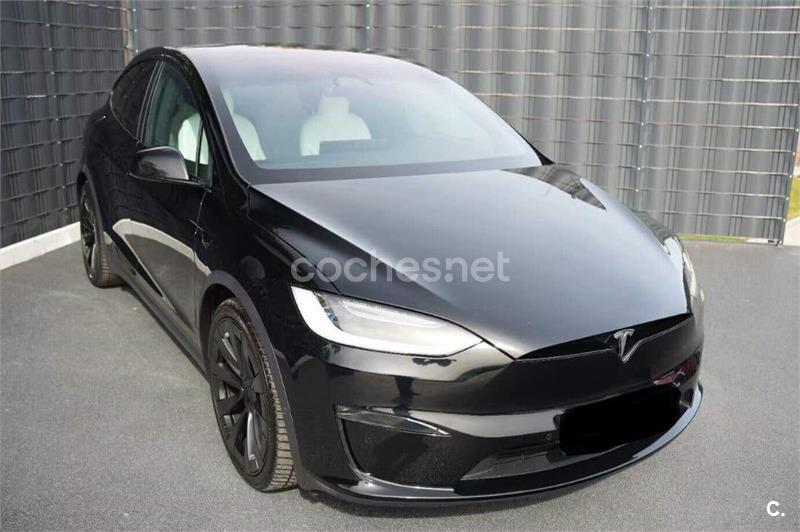 Tesla Model X 2022