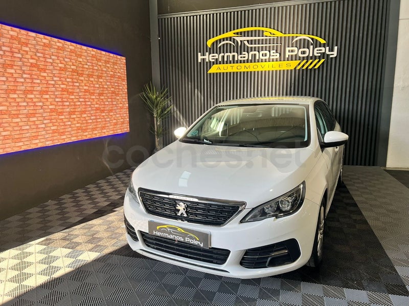 Peugeot 308 2021