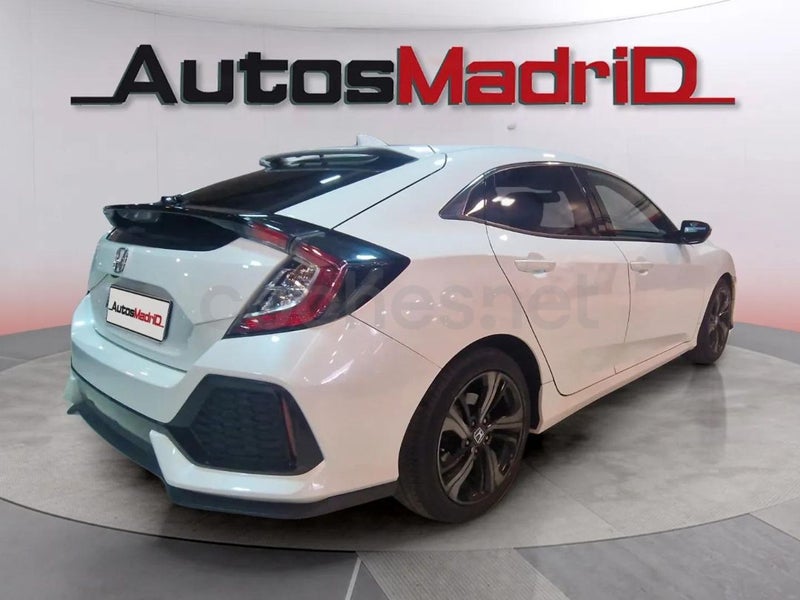 Honda Civic 2019 — photo 8