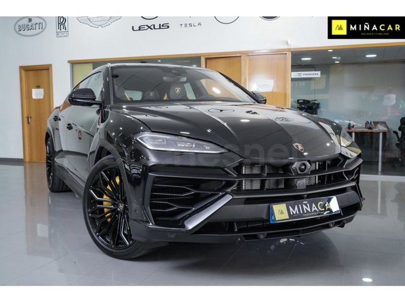 Lamborghini Urus 2026 — photo 2