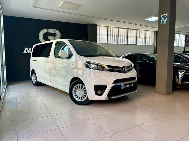 Toyota Proace Verso 2018 — photo 2