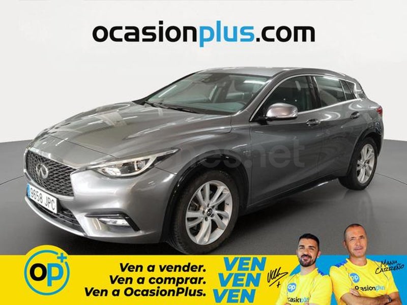 Infiniti Q30 2016