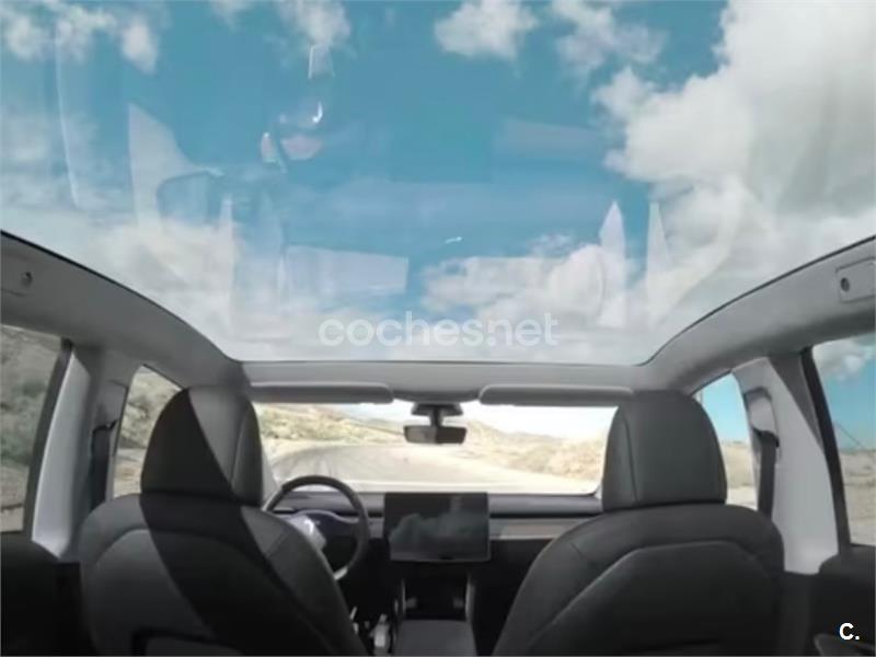 Tesla Model Y 2023 — photo 7