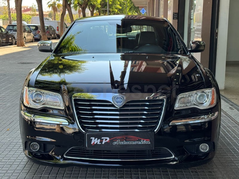 Lancia Thema 2013 — photo 3