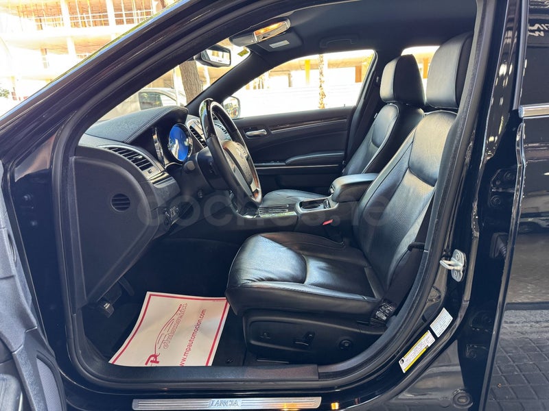 Lancia Thema 2013 — photo 4