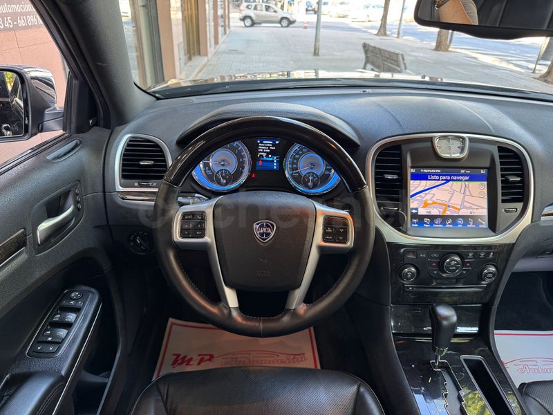 Lancia Thema 2013 — photo 8