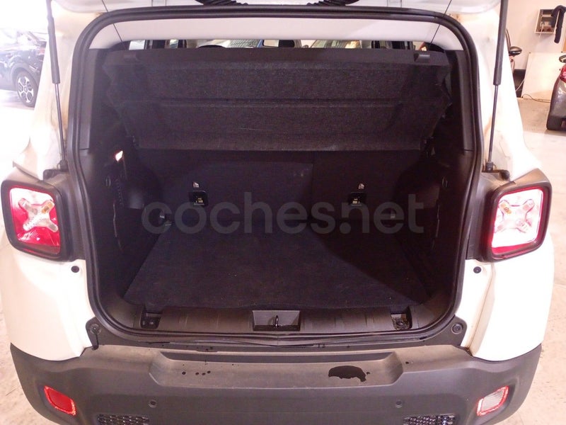 Jeep Renegade 2023 — photo 7