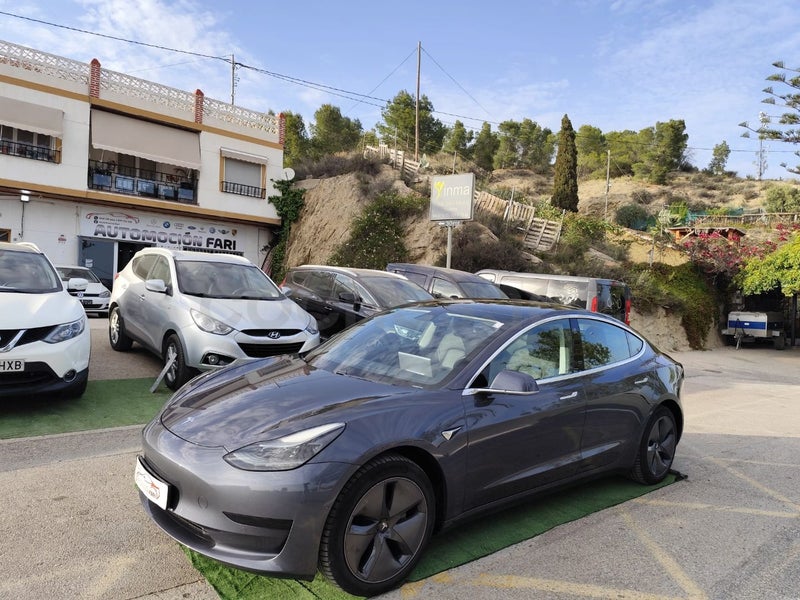 Tesla Model 3 2020