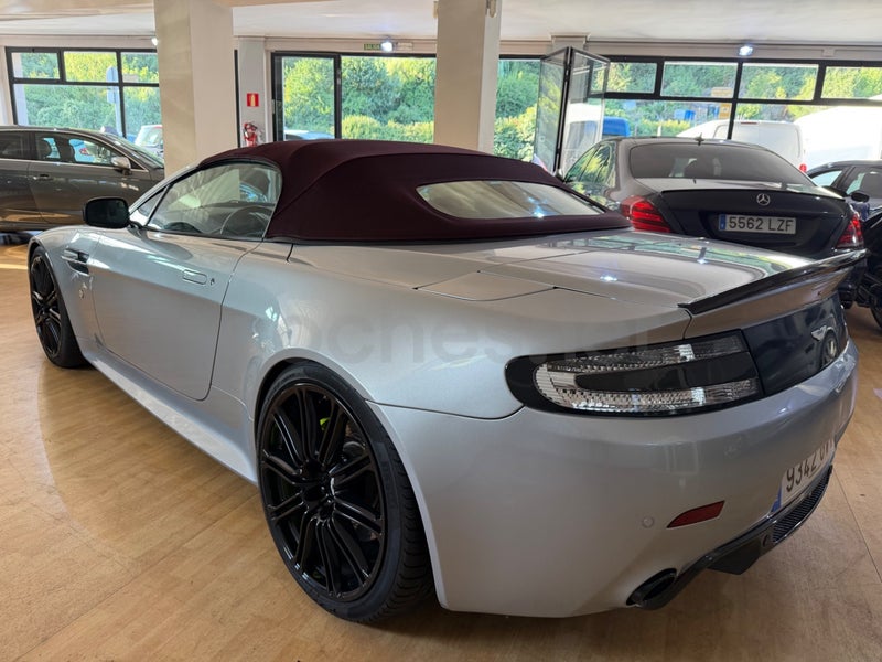 Aston Martin Vantage V8 2009 — photo 5