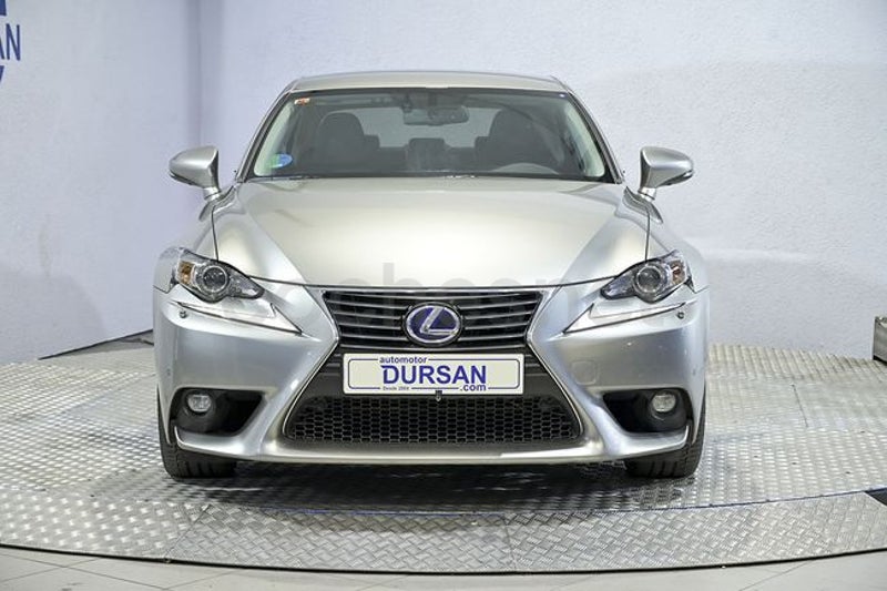 Lexus Is 2016 — photo 2