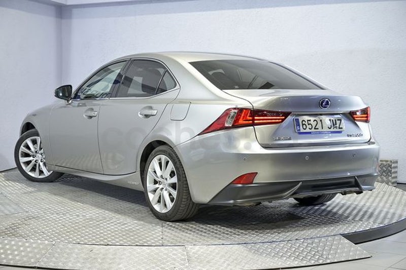 Lexus Is 2016 — photo 6