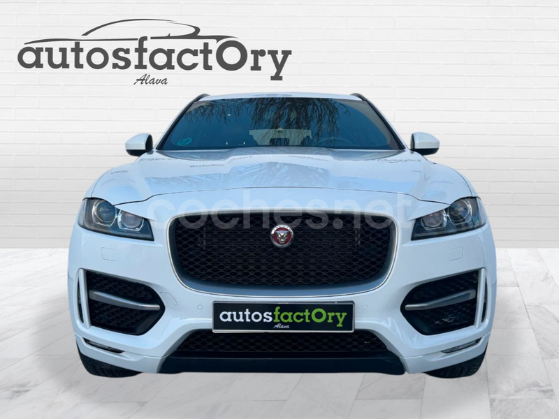 Jaguar F-pace 2016 — photo 3