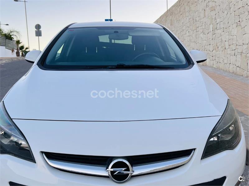 Opel Astra 2015