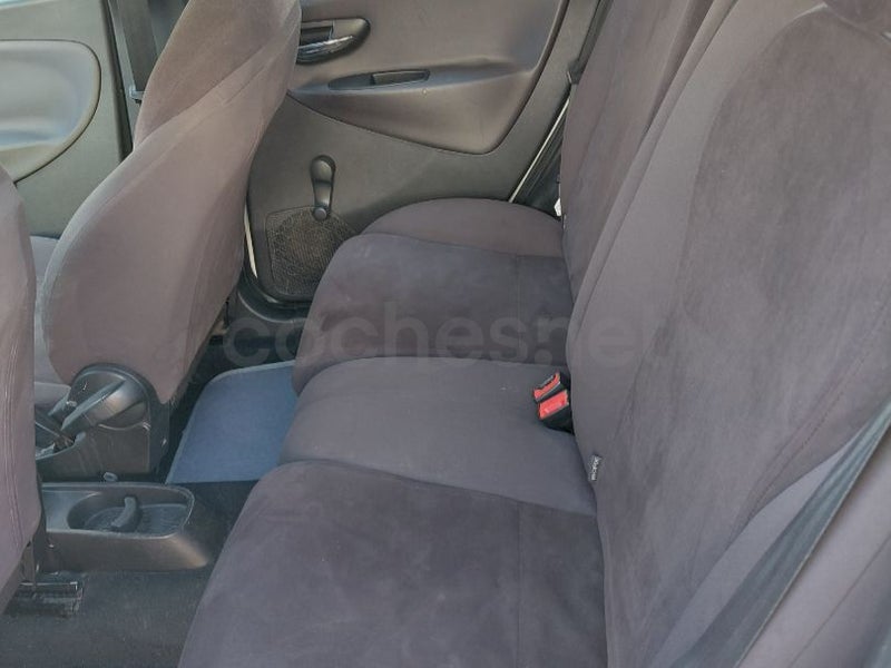 Lancia Ypsilon 2012 — photo 7