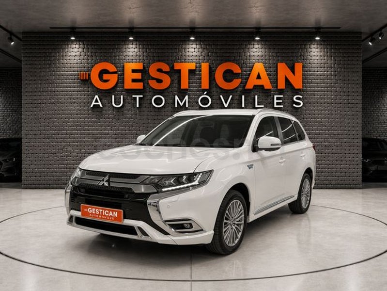 Mitsubishi Outlander 2021