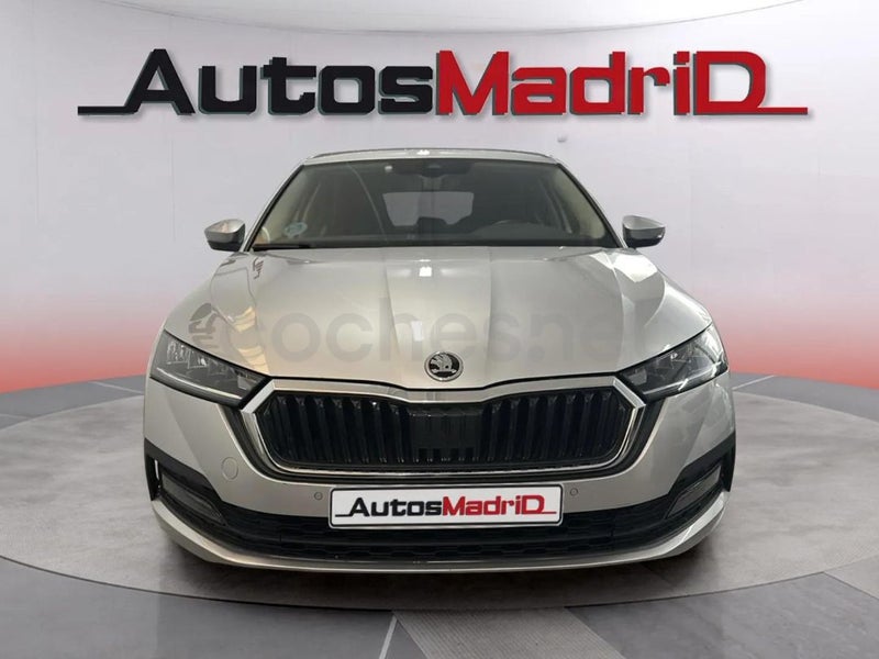 Skoda Octavia 2022 — photo 2