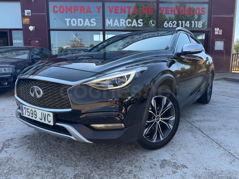 Infiniti Q30 2017 — photo 2