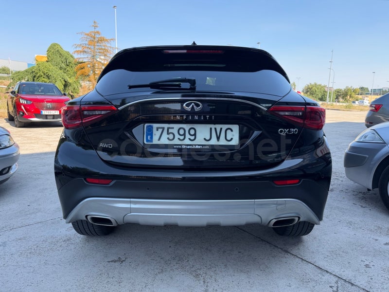 Infiniti Q30 2017 — photo 5